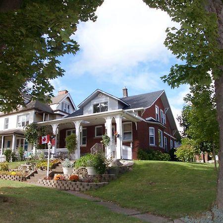 Glen Mhor Bed And Breakfast Niagara Falls Esterno foto