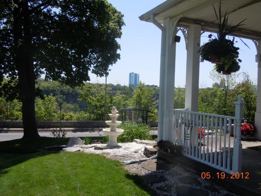 Glen Mhor Bed And Breakfast Niagara Falls Esterno foto